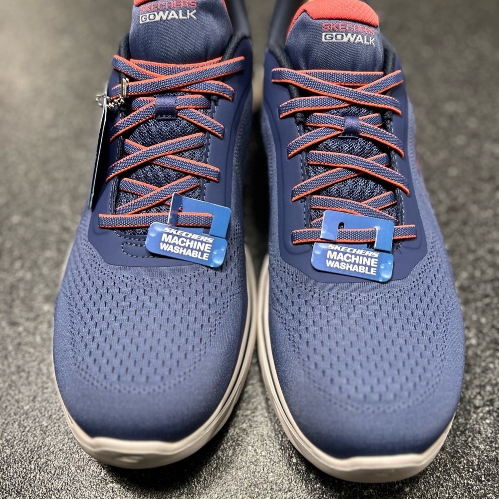 NWT Skechers Women's Go Walk Size 13 - Picture 2 of 11